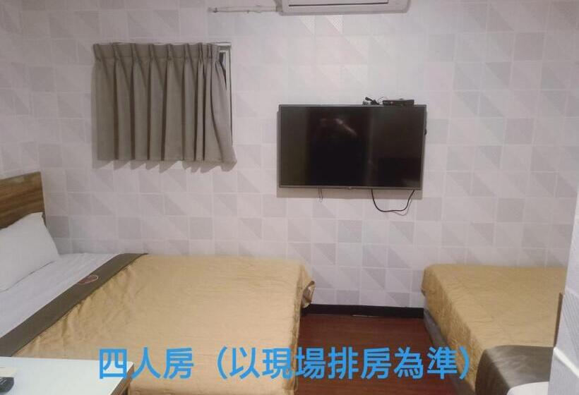 هاستل Yung Feng