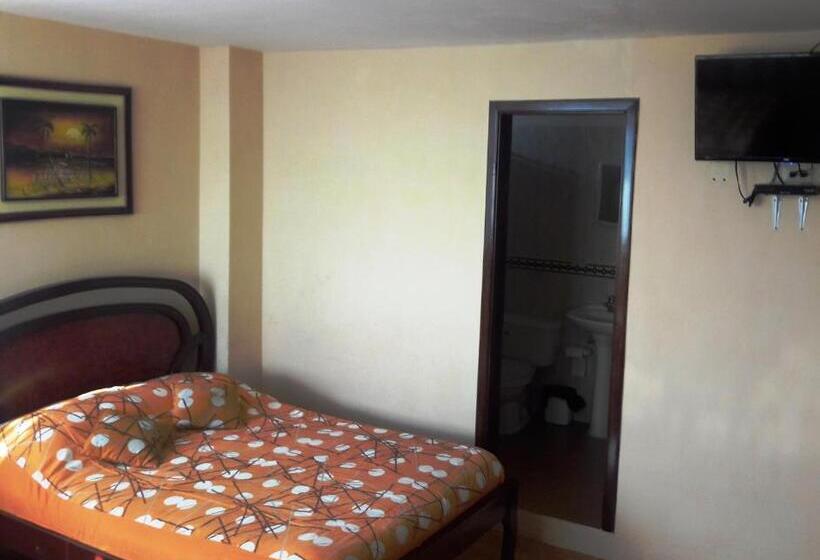 پانسیون Hostal Haziel