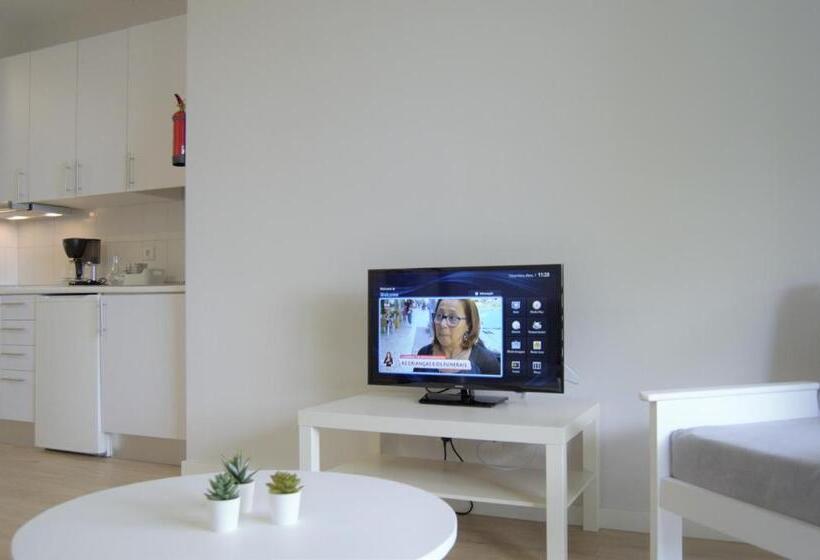 Apartamentos Turísticos Vitoria By Petit Hotels
