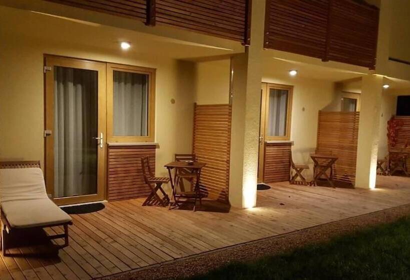 هتل Agriturismo Al Maniero