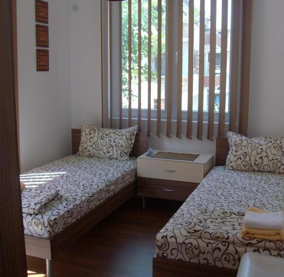 پانسیون Guest House Nedelchevi