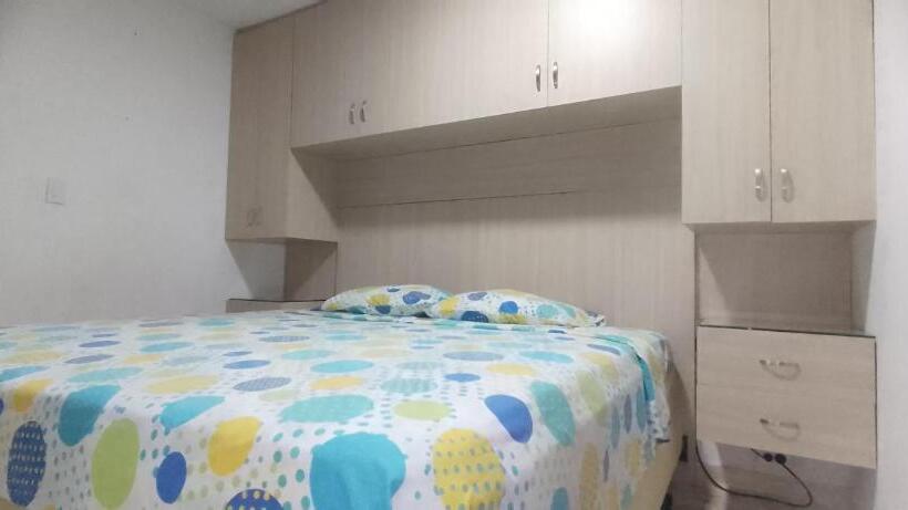بنسيون Hostal El Recreo