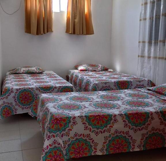 بنسيون Hostal El Recreo