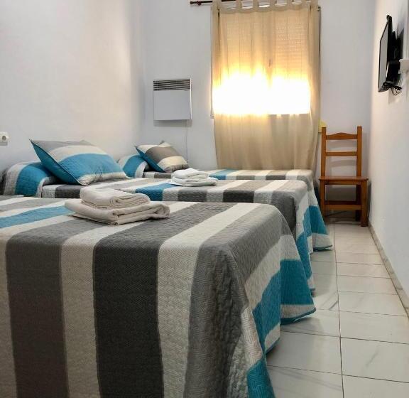 פנסיון Ochomin Hostel