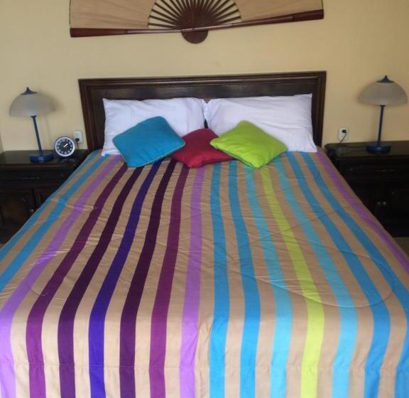 Majatalo Hostal Los Lagos Inn