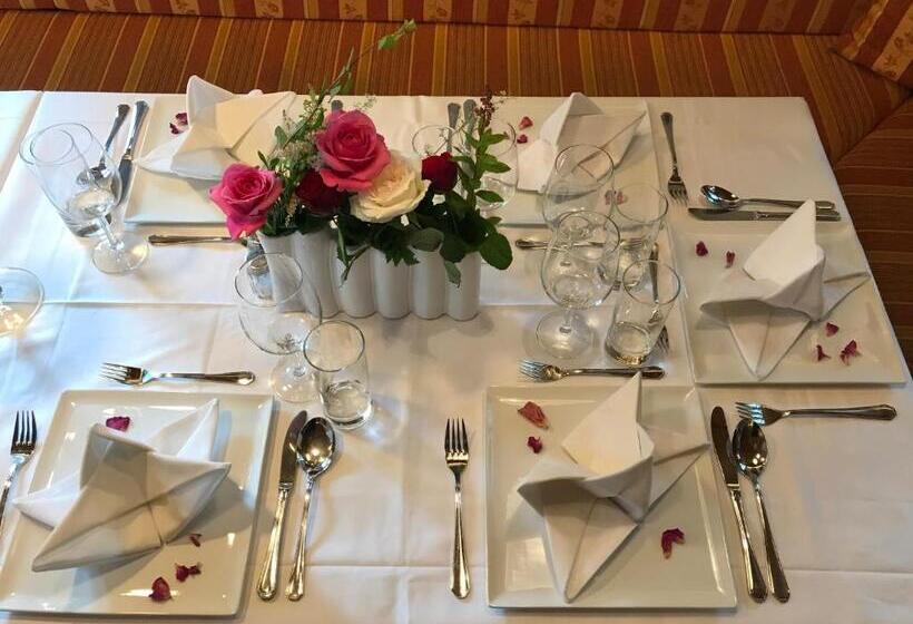 ユースホステル Alpengasthof Grobbauer