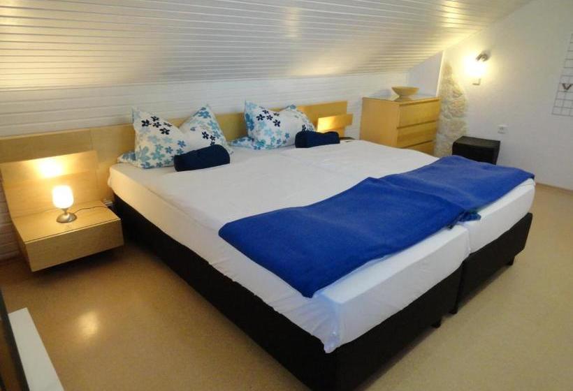 호스텔 Appartement Pension Schüßler