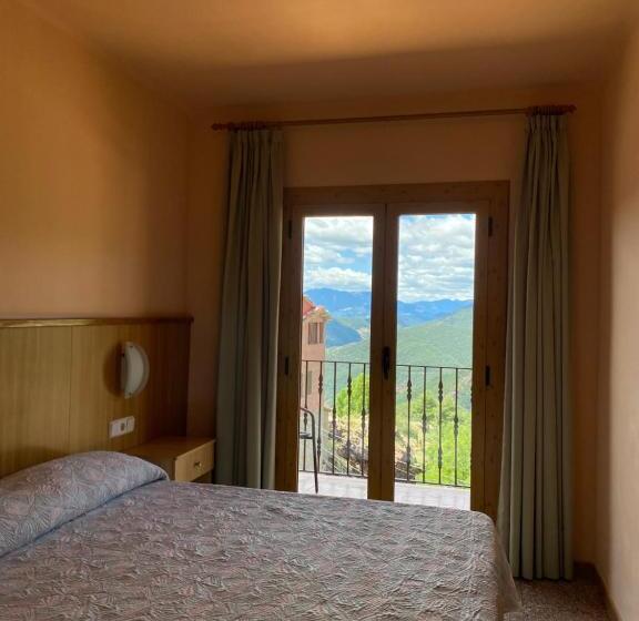 膳宿费 Hostal Alt Llobregat