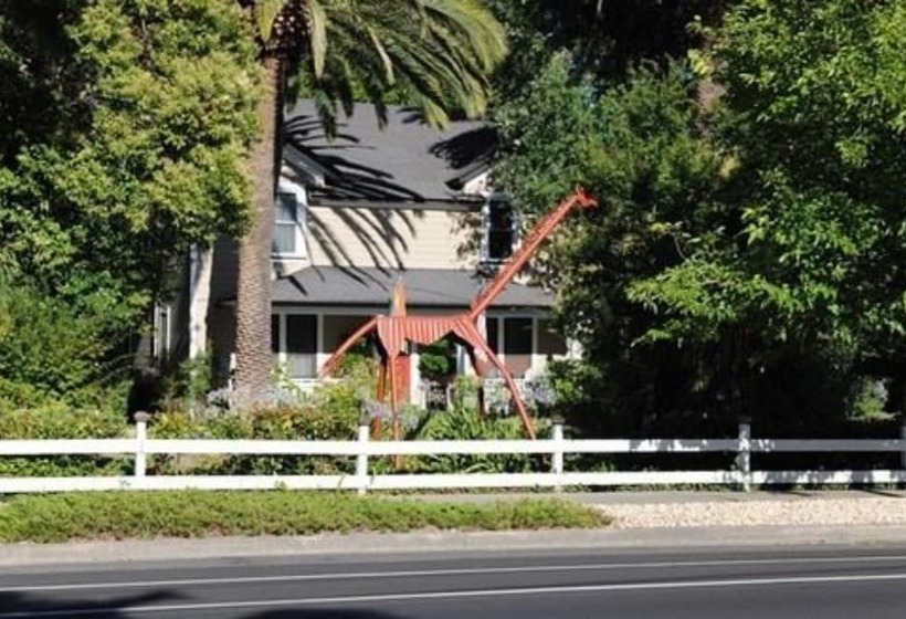 فندق صغير The Giraffe