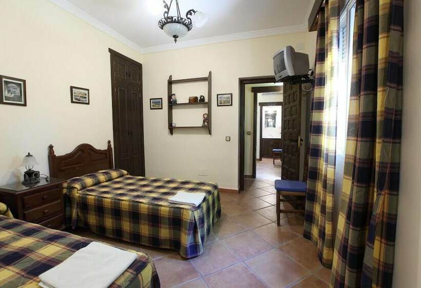 פנסיון Hostal Rocio