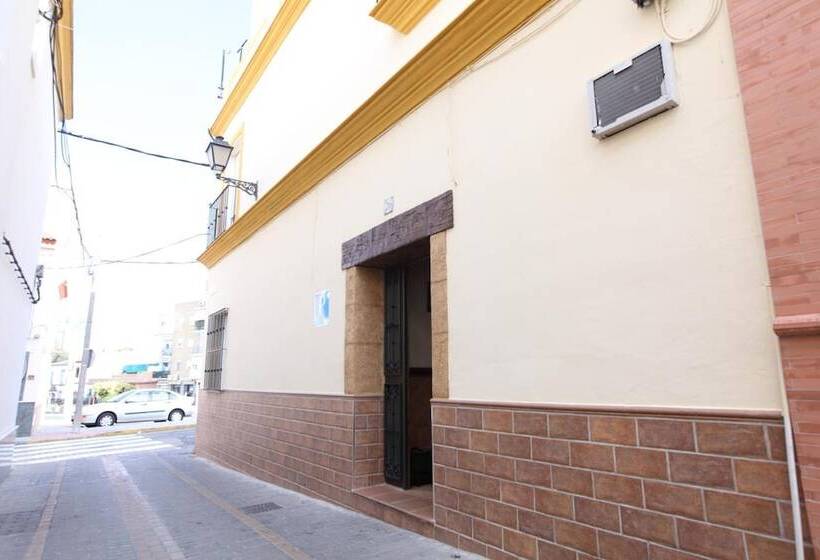 פנסיון Hostal Rocio