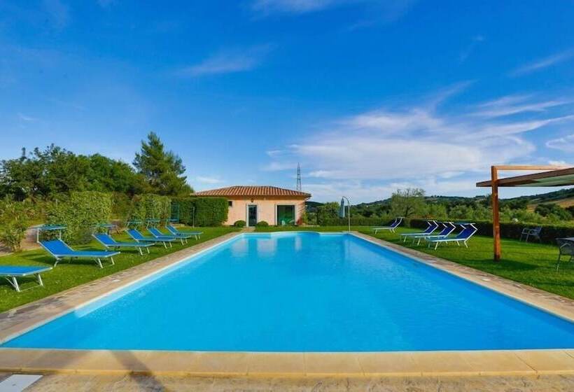 فندق Il Poggio Di Teo