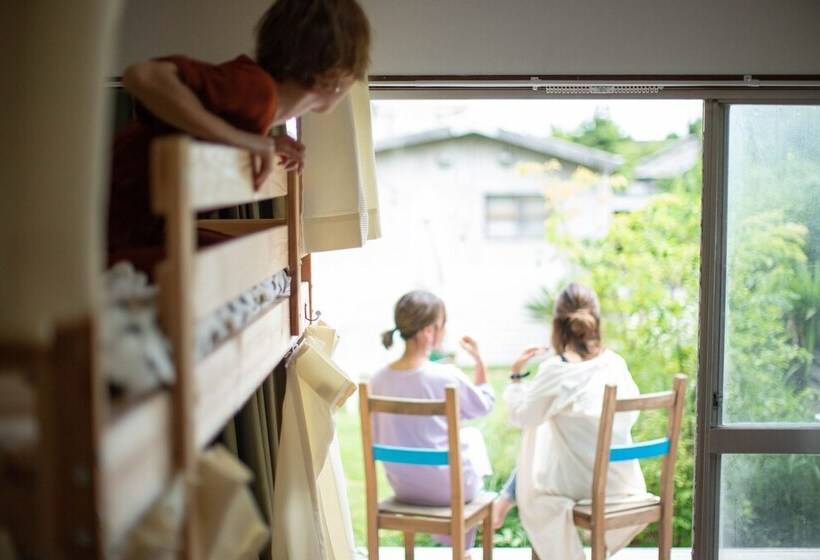 بنسيون Cafe&guest House Kaede   Hostel