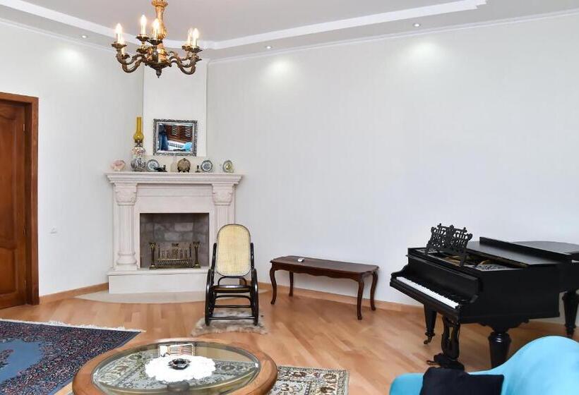 پانسیون Sofia