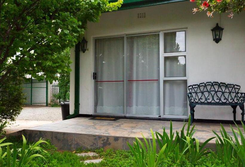 פנסיון Colesview Guest House