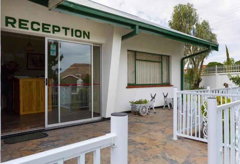 פנסיון Colesview Guest House