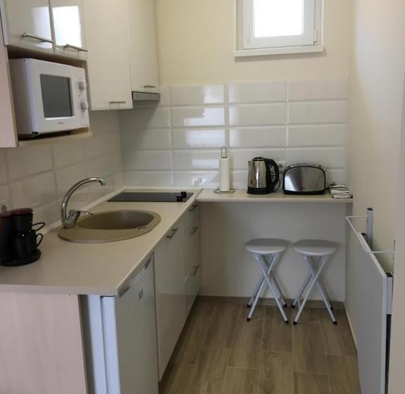 住宿加早餐  Kristály Apartmanok