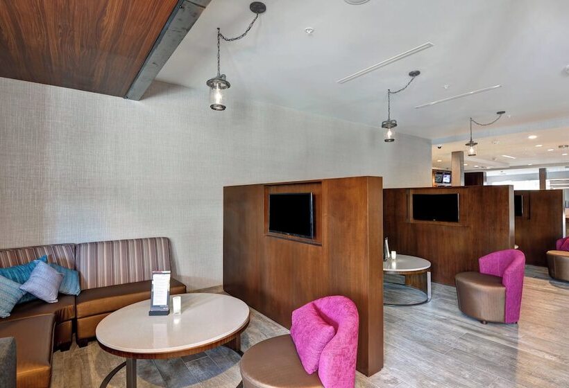 فندق Courtyard By Marriott Long Island Islip/courthouse Complex