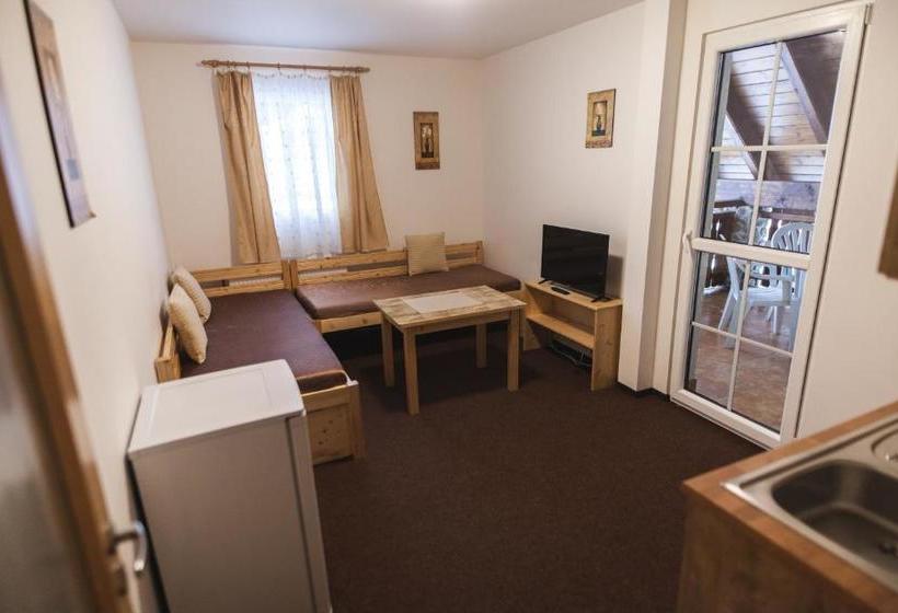 پانسیون Penzion Alpský Dům