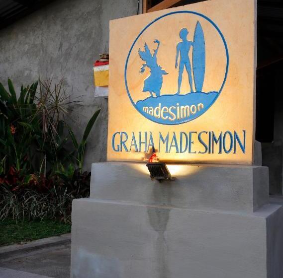 فندق صغير Graha Madesimon