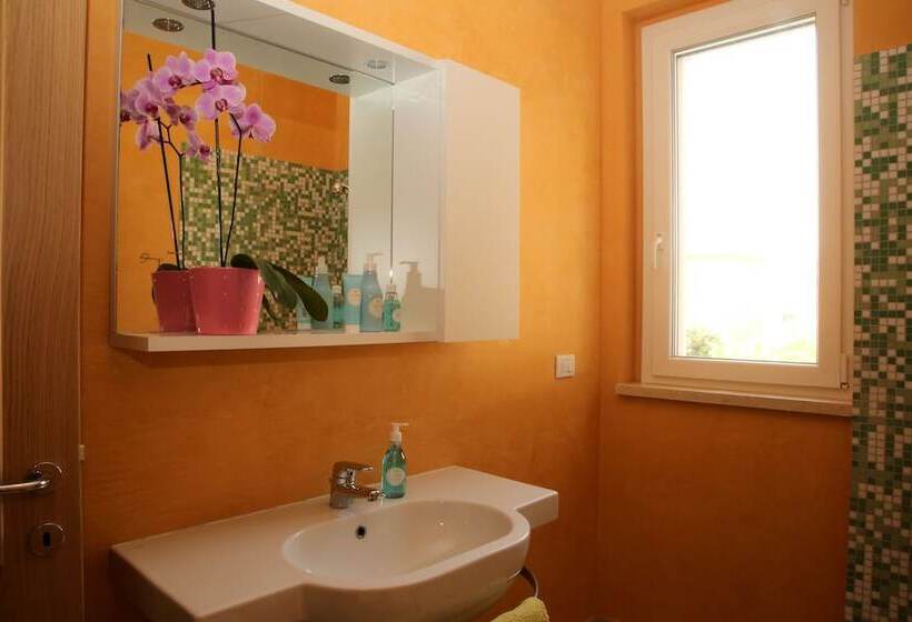 هتل I Cinque Pini