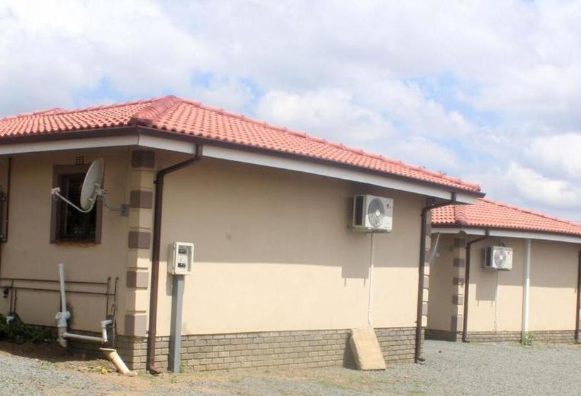 פנסיון Mbopha Guest House