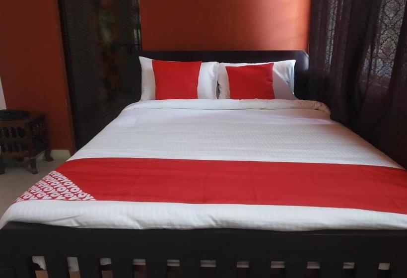 בית מלון כפרי Oyo 30174 Highway Homea