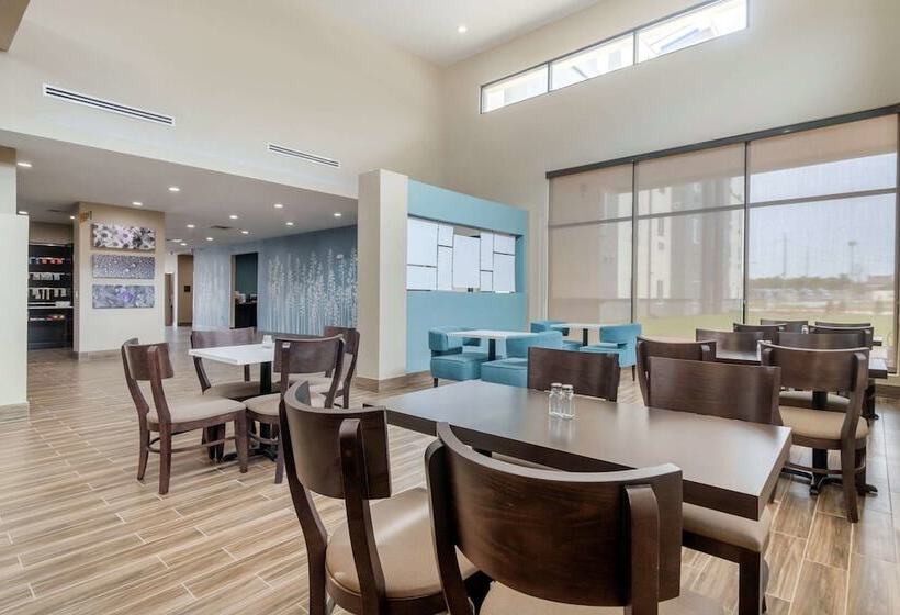 בית מלון כפרי Sleep Inn & Suites Bricktown   Near Medical Center