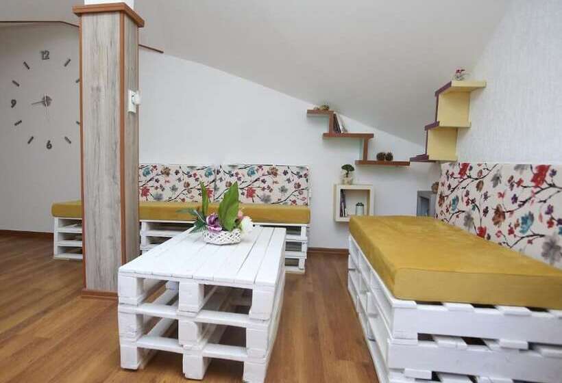 پانسیون Guest House Himaj