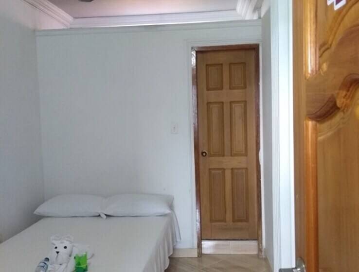 هتل Banana Paradise