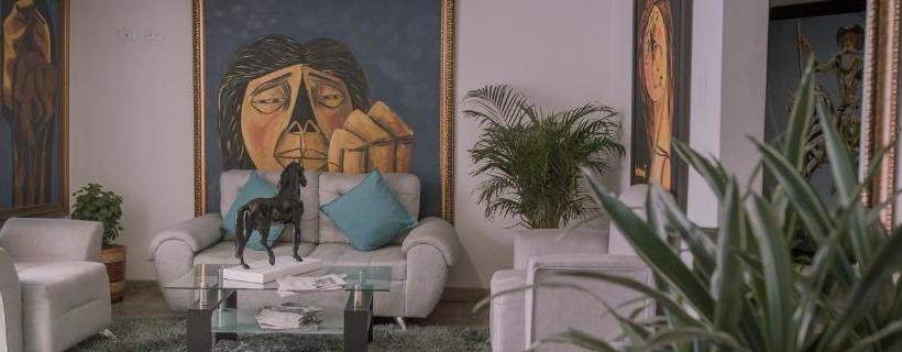 هتل Hostel Blue S