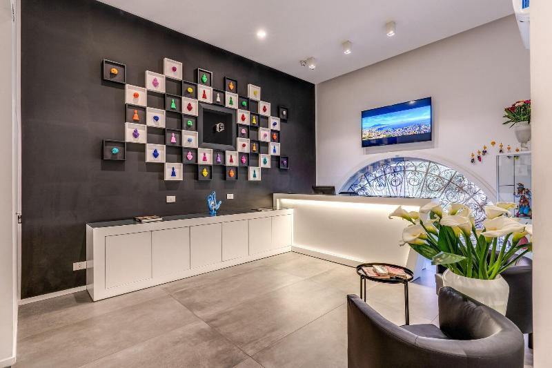 پانسیون Gallery Suite Naples
