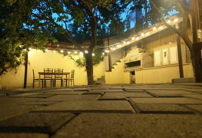 پانسیون Popock City Center