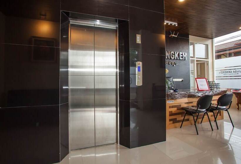 پانسیون Reddoorz Premium @ Jalan Cengkeh Malang