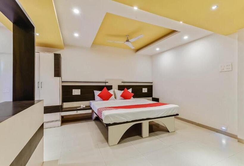 בית מלון כפרי O Sachin Residency