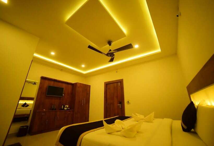 בית מלון כפרי Castle Continental Premium