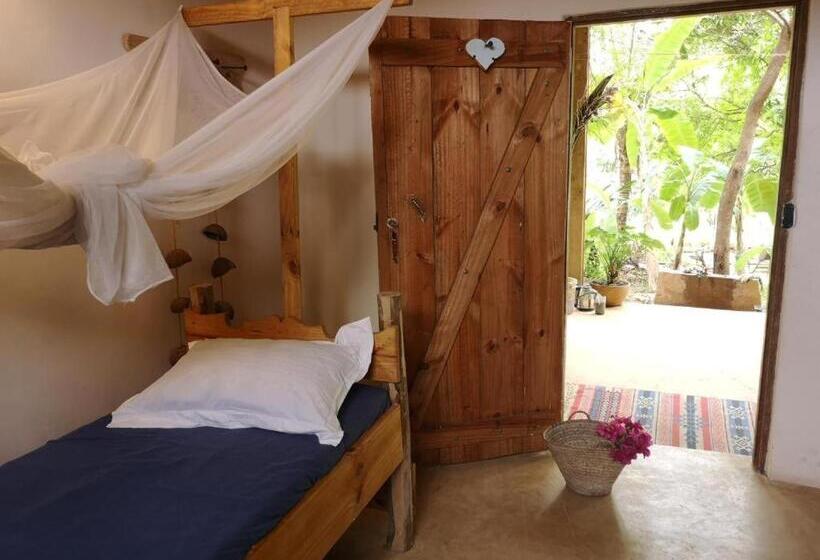 تختخواب و صبحانه Mawingu Lodge