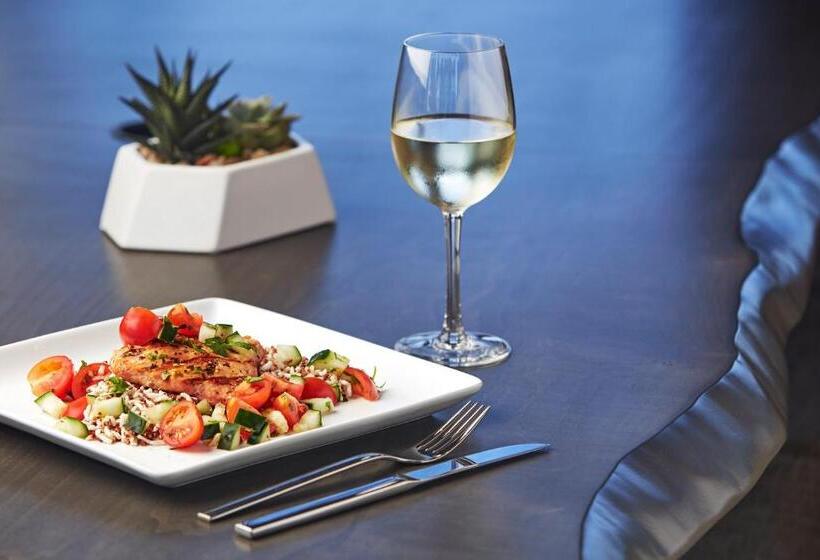 هتل Element Santa Clara