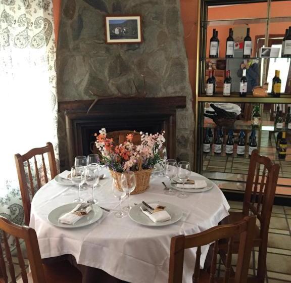 호텔 Hostal Asador La Montaña
