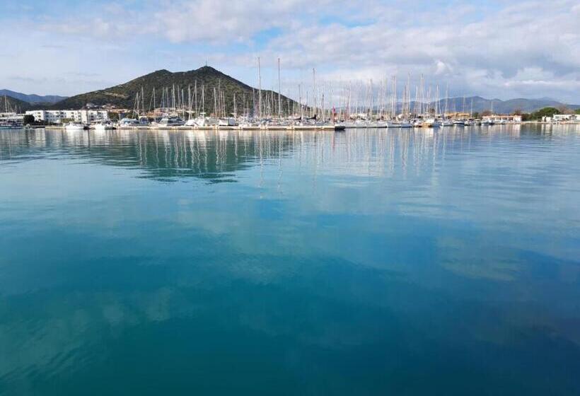 פנסיון Caletta Sul Mare