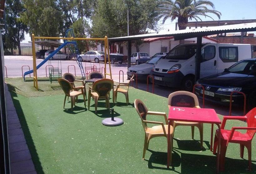 بنسيون Hostal Restaurante Carlos Iii