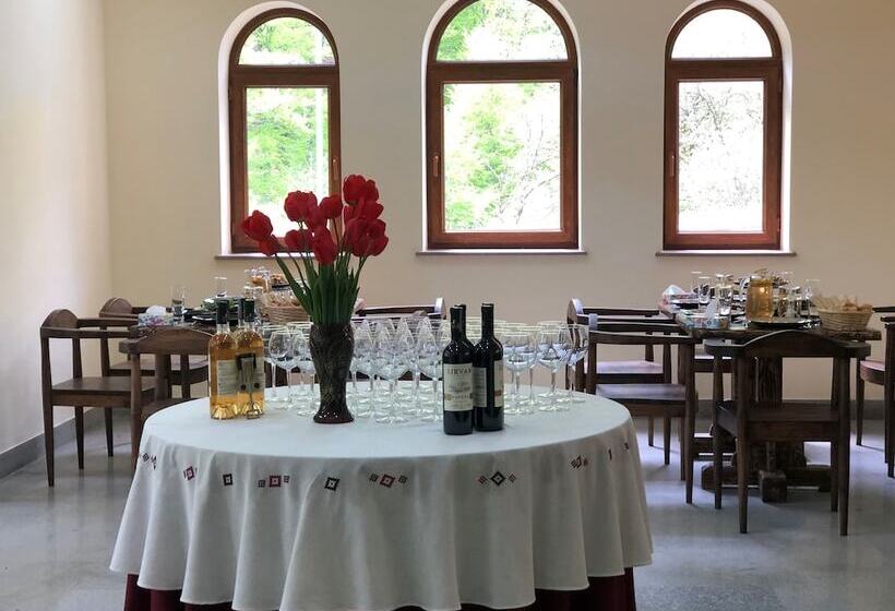 هتل Vanatun Monastery Stay