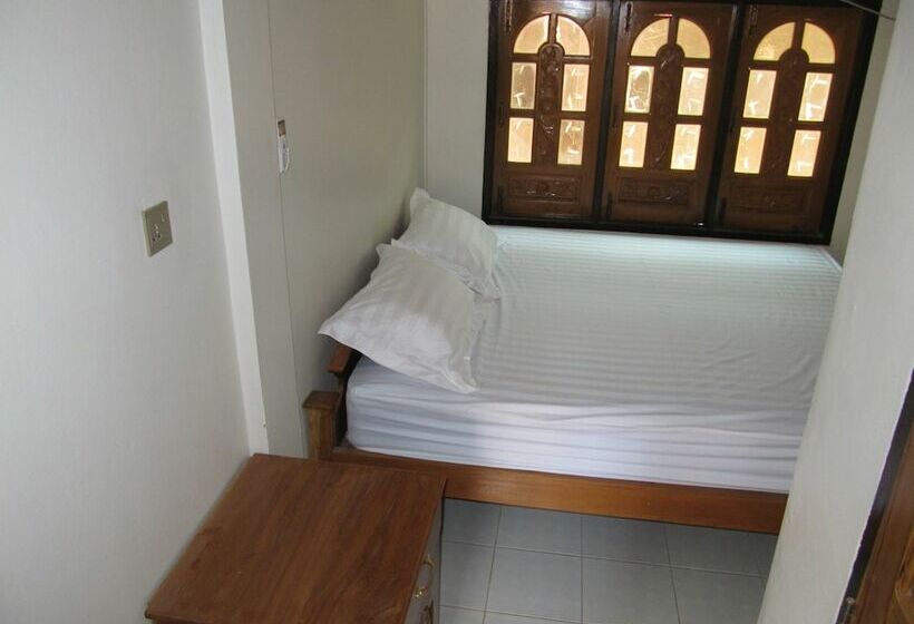 Lux Pillow Hostel
