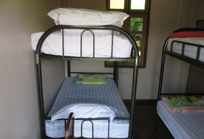 Lux Pillow Hostel
