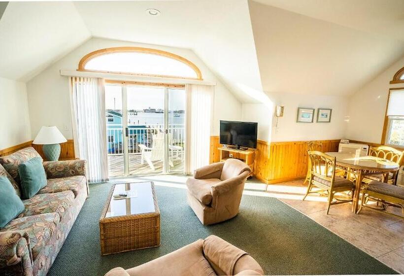 ホテル The Ocracoke Harbor Inn