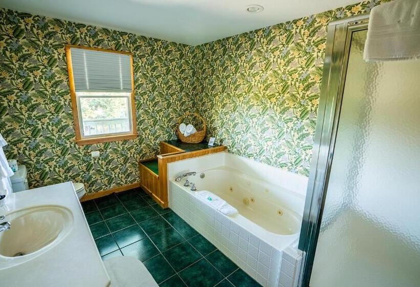 ホテル The Ocracoke Harbor Inn