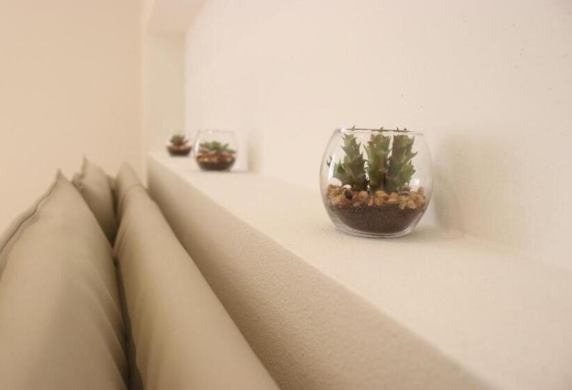 تختخواب و صبحانه The Sisters