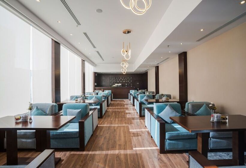 هتل Naviti Warwick Dammam