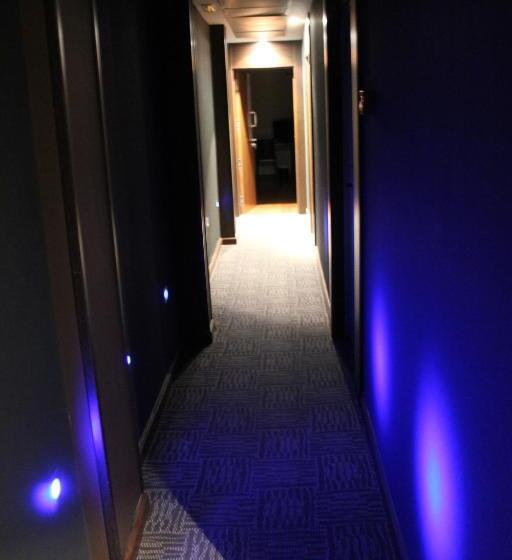 بنسيون Hostal Royal Almorox