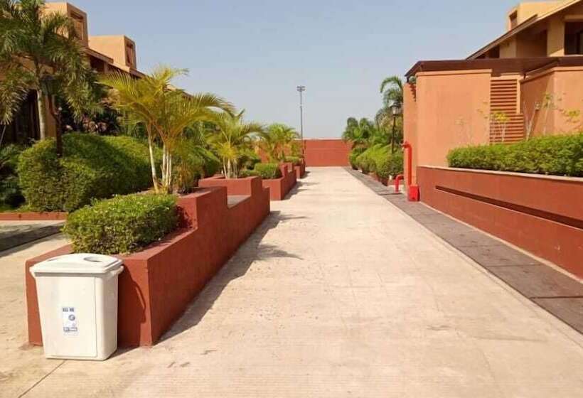 Bed and Breakfast Pride Resort & Convention Centre